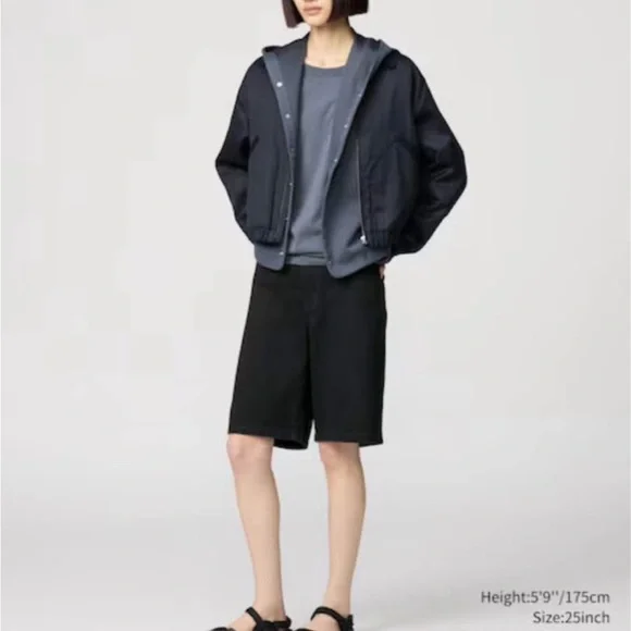 Low Rise Bermuda Shorts - Picture 2 of 2